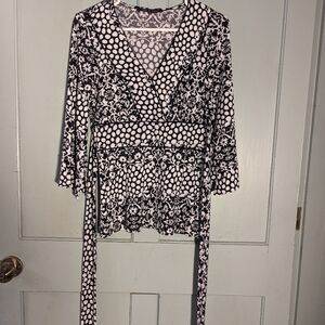 Violet & Claire New York blouse feminine white design Baby Doll tie umpire M